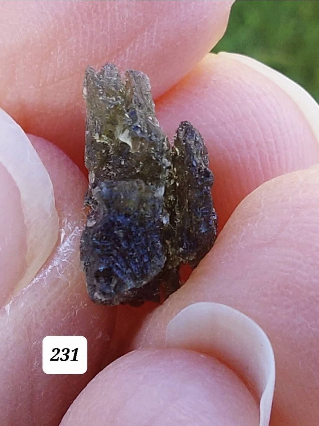 Moldavite Piece, 0.87g, Tektite (Ref: 231)