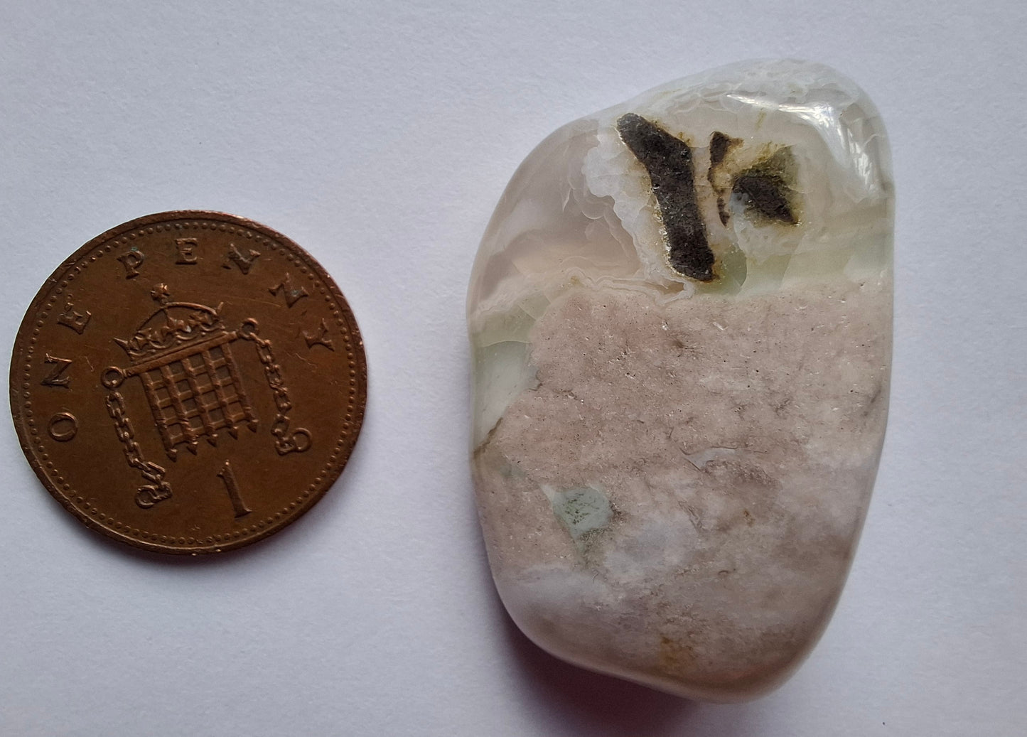 Flower Agate, Tumble Stone, Crystal (Ref: T77)