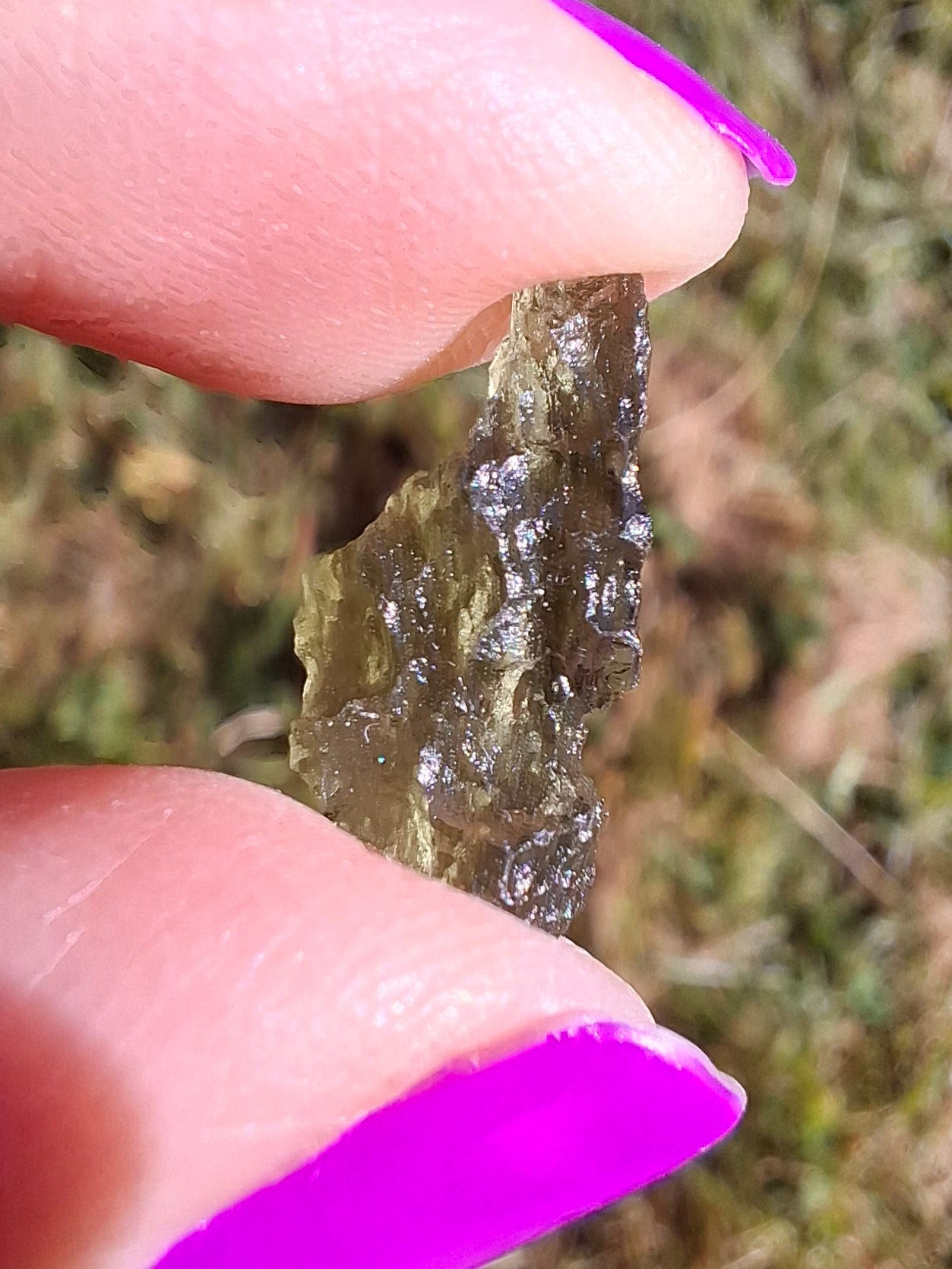 Moldavite Piece, 0.61g, Tektite (Ref: 1457)