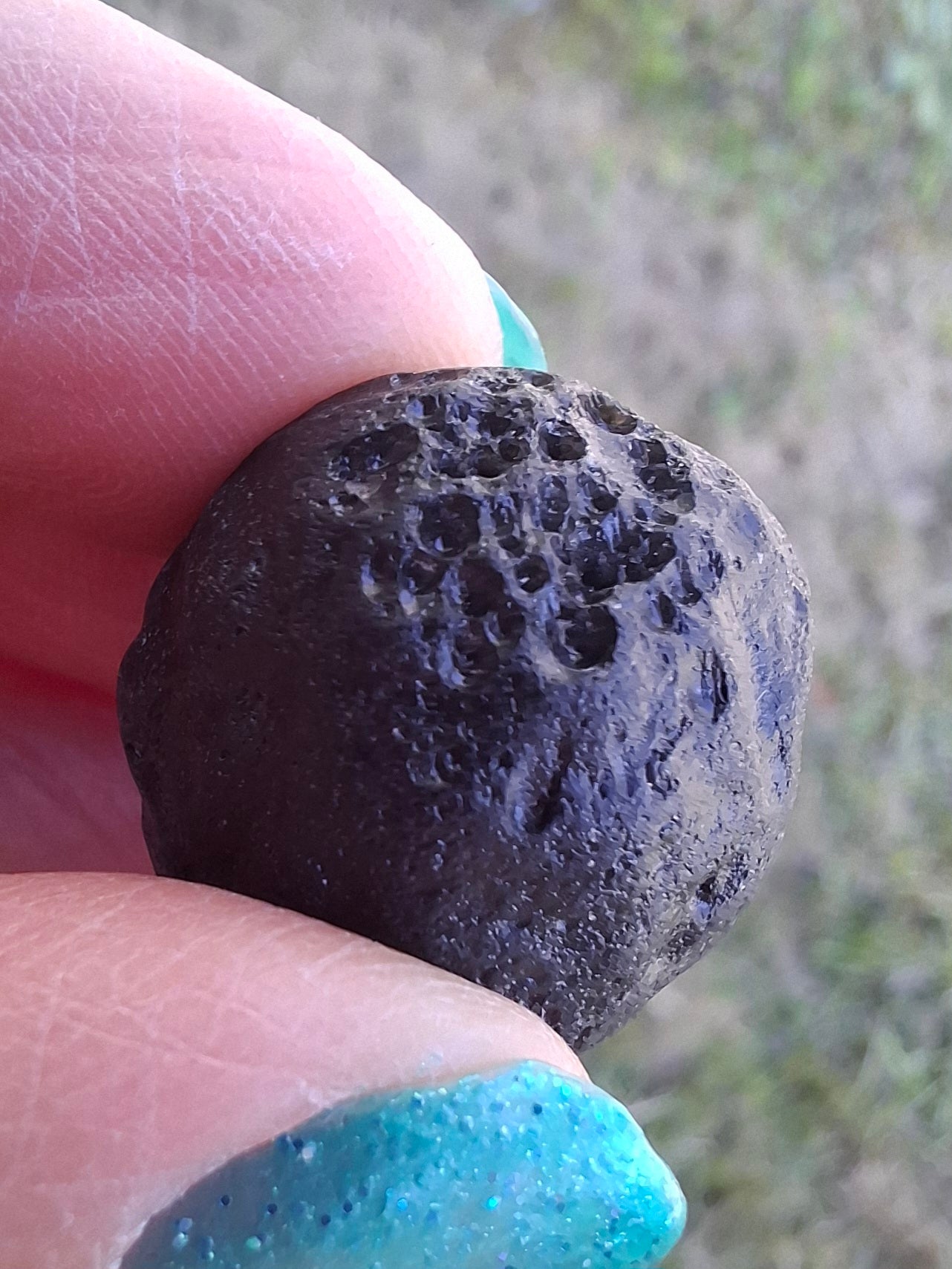 Philippinite (Rizalite), 11.31g, Tektite