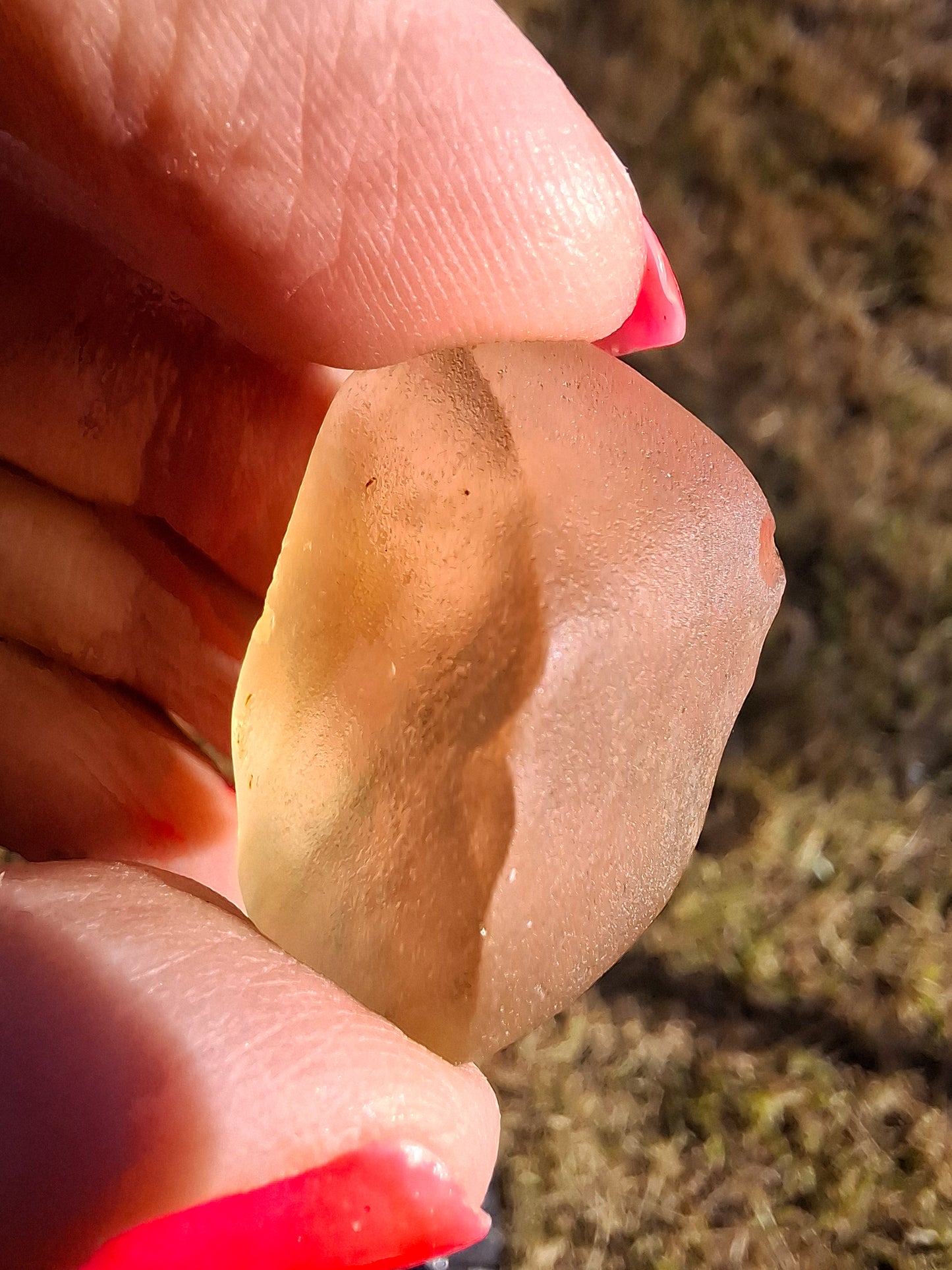Libyan Desert Glass (darker) Piece, 9.54g, Tektite (Ref: L1371)
