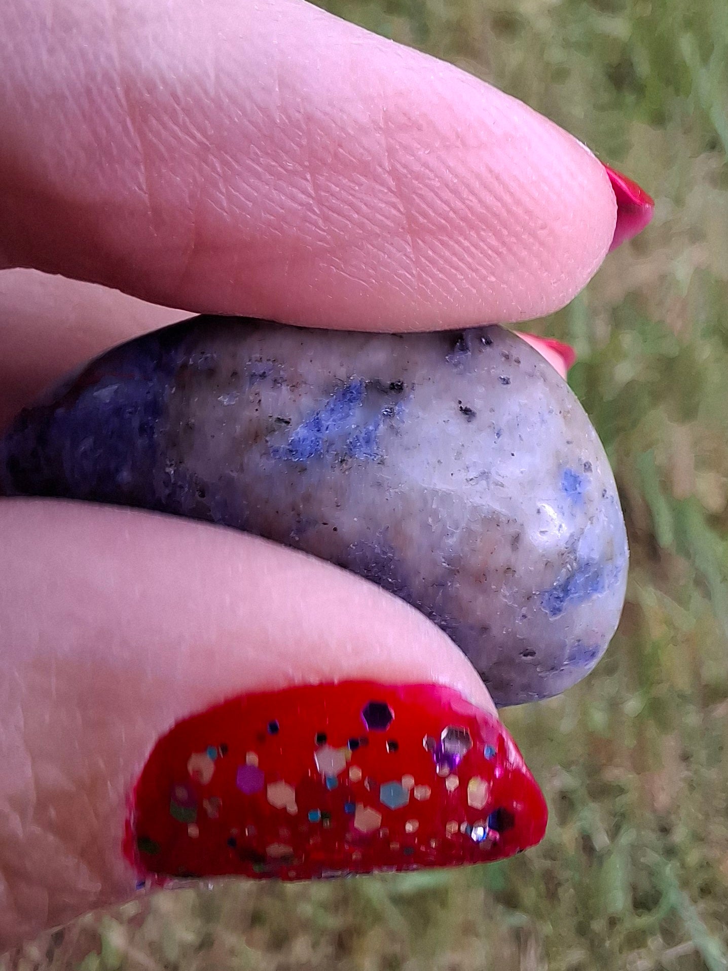 Sodalite, Tumble Stone, Crystal (Ref: T156)