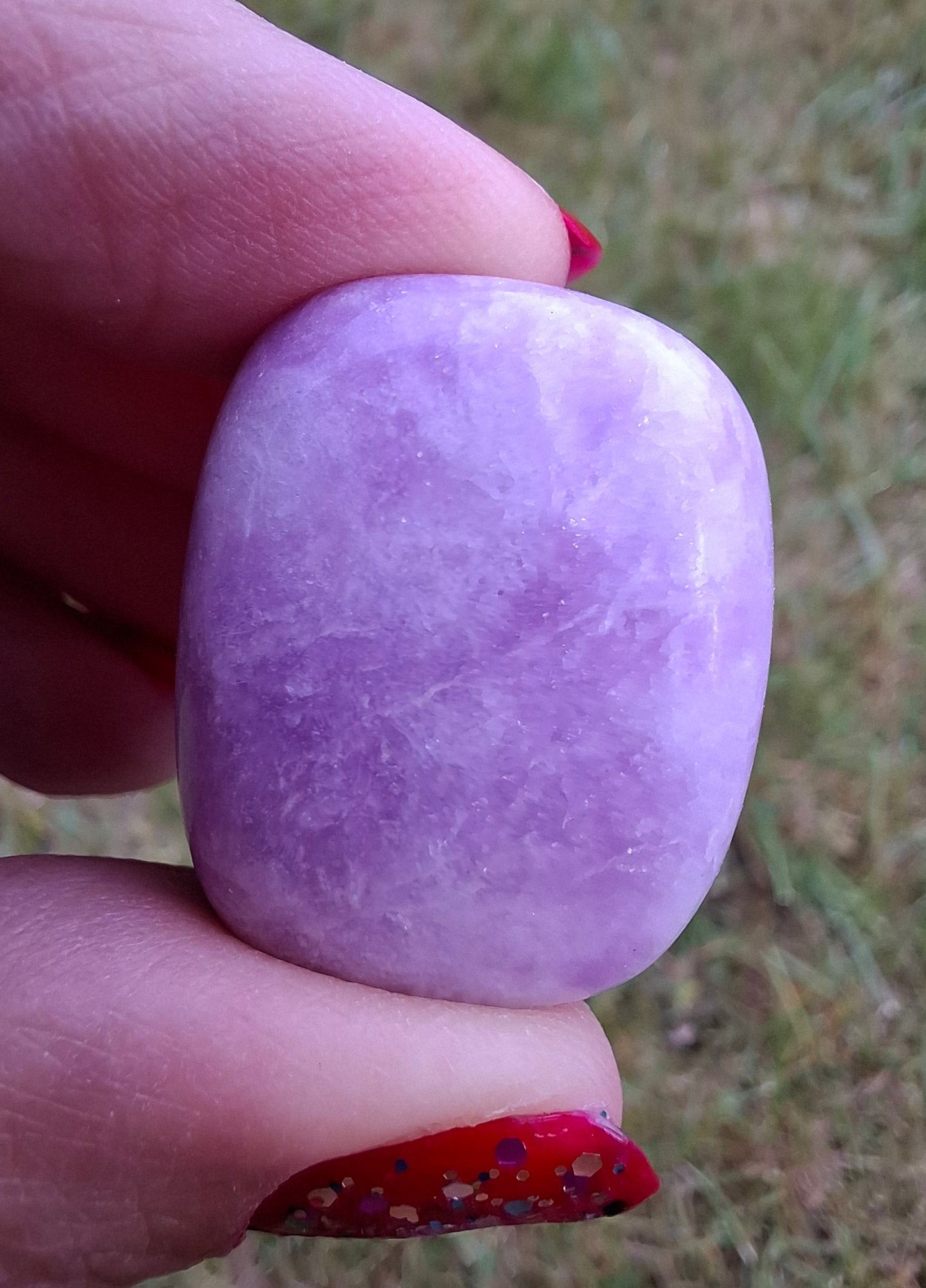 Lepidolite, Tumble Stone, Crystal (Ref: T116)