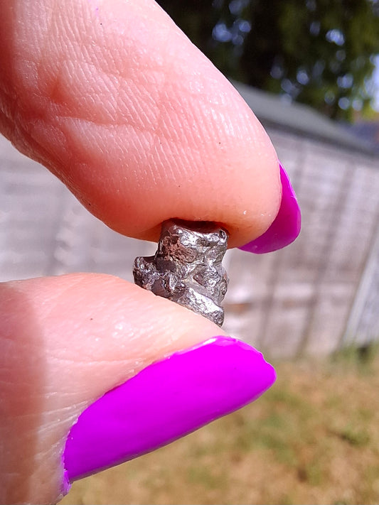 Campo del Cielo, 1.18g, Nickel Iron Meteorite (Ref: C10)