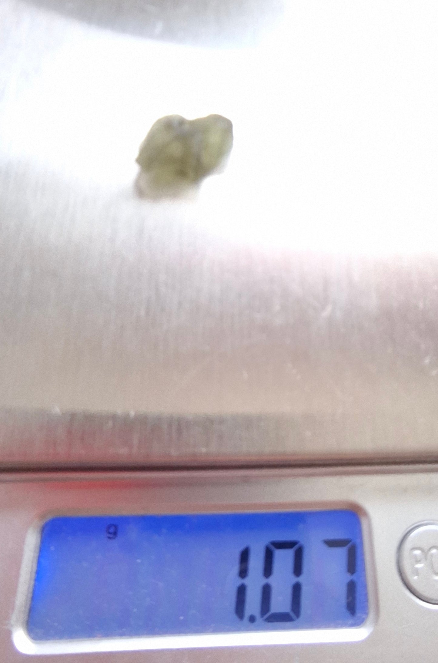 DRILLED, Moldavite Piece, 1.07g, Tektite (Ref: D17)