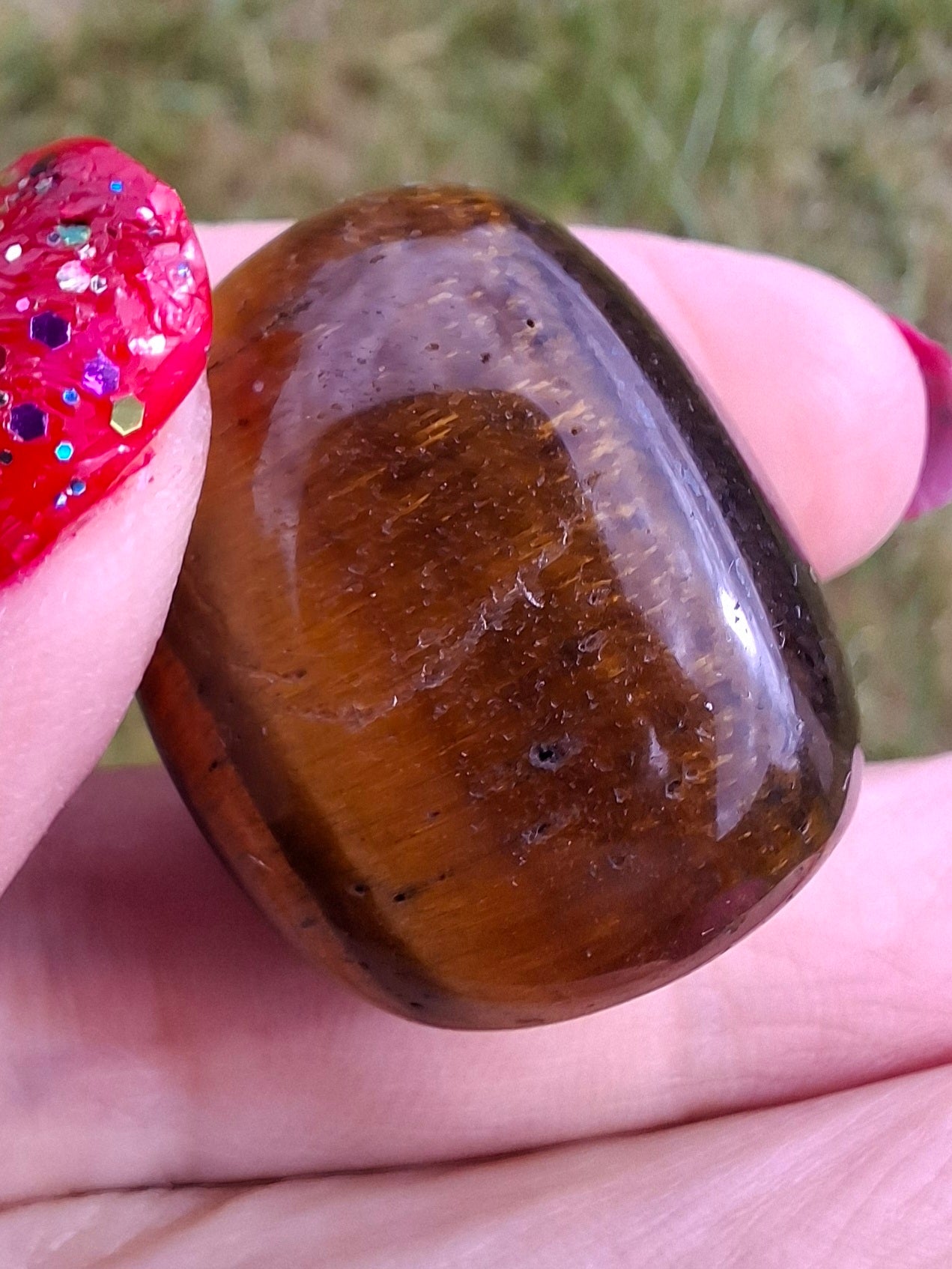 Tigers Eye, Tumble Stone, Crystal (Ref: T128)