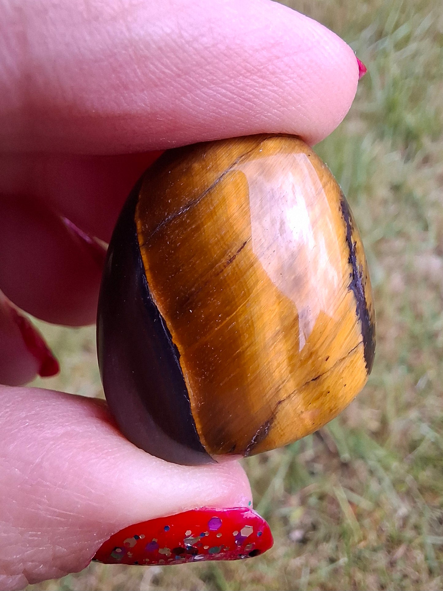 Tigers Eye, Tumble Stone, Crystal (Ref: T135)