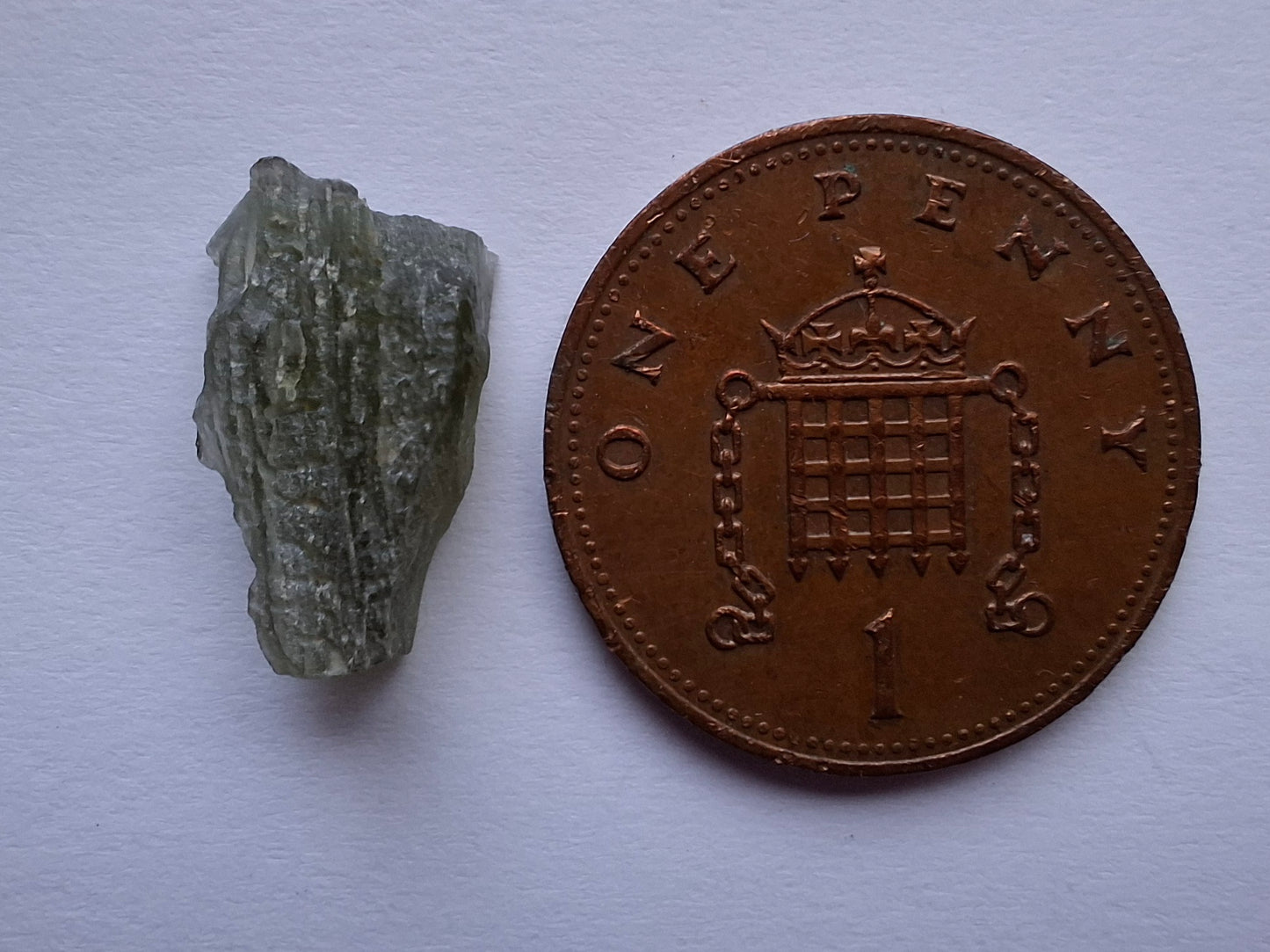 Moldavite Piece, 0.68g, Tektite (Ref: 1471)