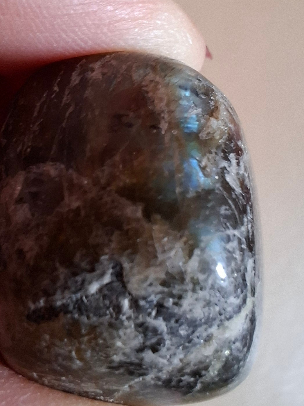 Labradorite, Tumble Stone, Crystal (Ref: T210)