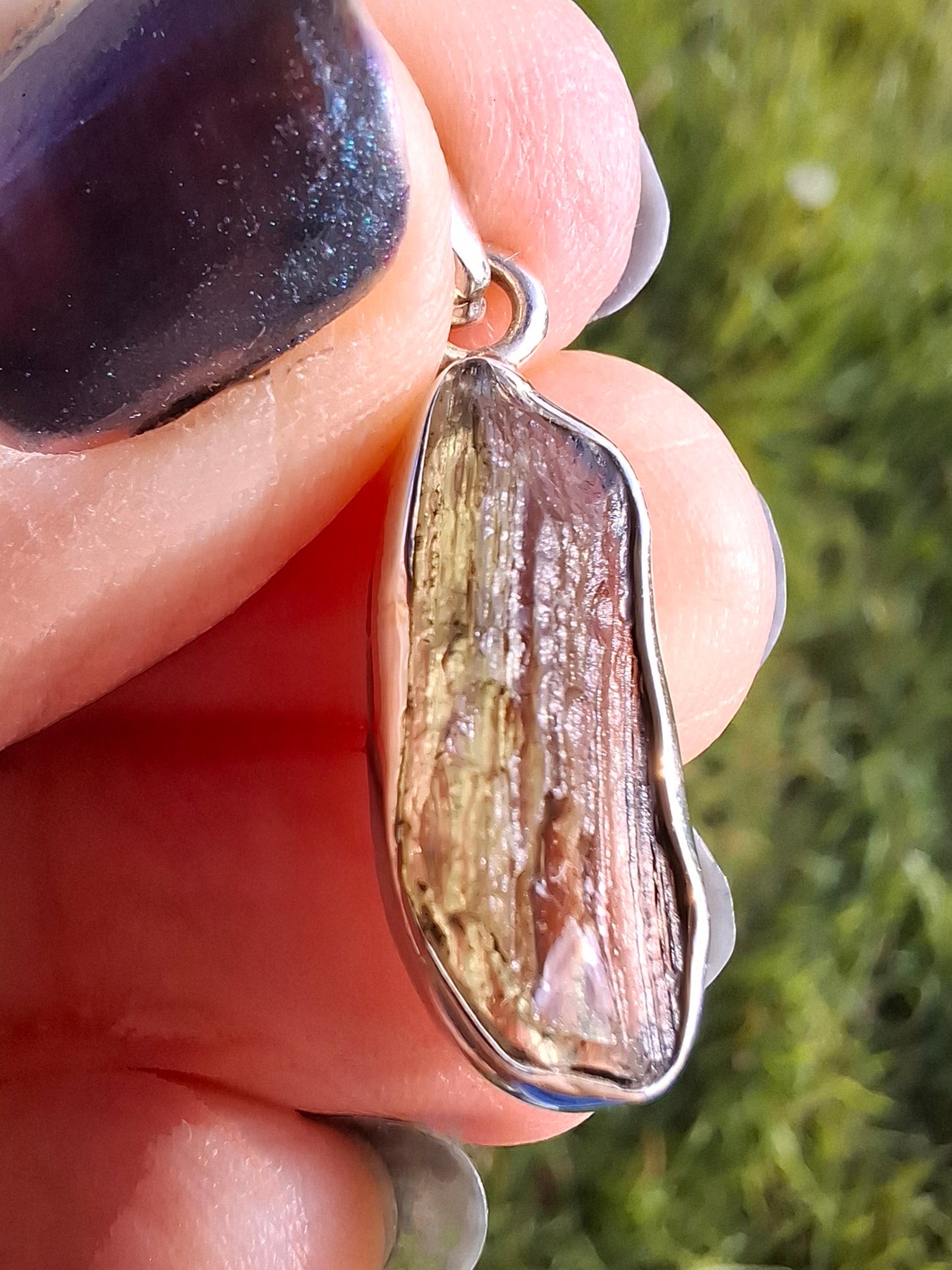 Moldavite Pendant, 925 Silver, Tektite (Ref: P11)