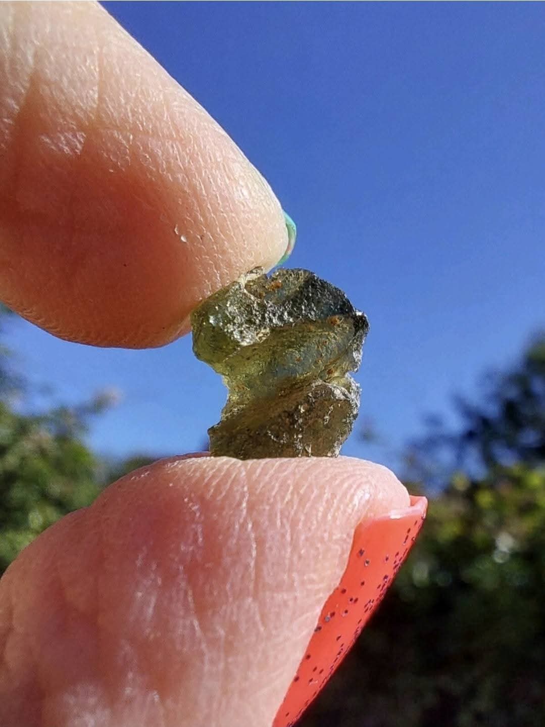 Moldavite Piece, 0.64g, Tektite (Ref: 1149)