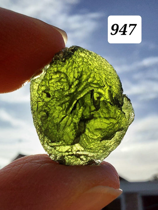 Moldavite Piece, NESMEN,  5.48g, Tektite (Ref: 947)