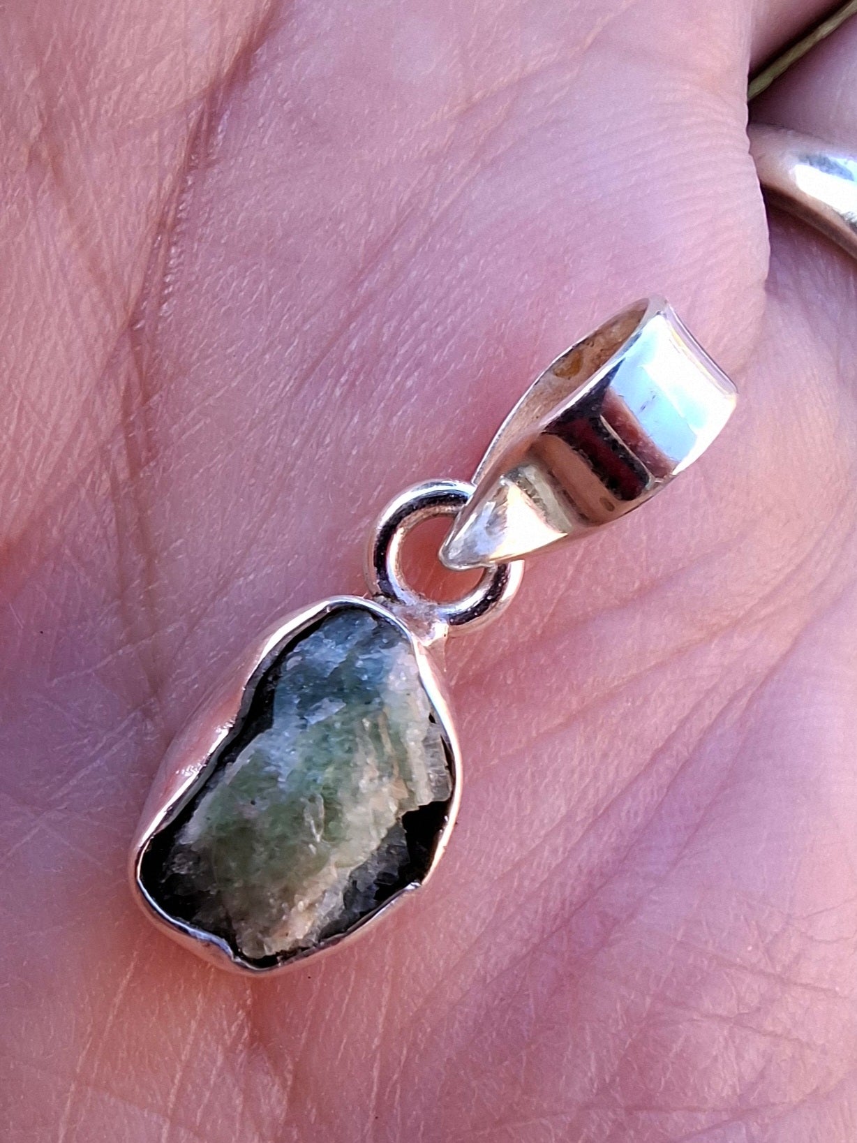 Green Tourmaline Pendant, 925 Silver, Crystal (Ref: GT14)