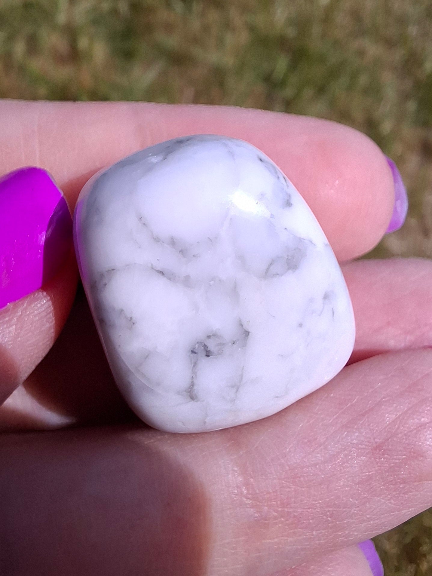 Howlite, Tumble Stone, Crystal (Ref: T44)