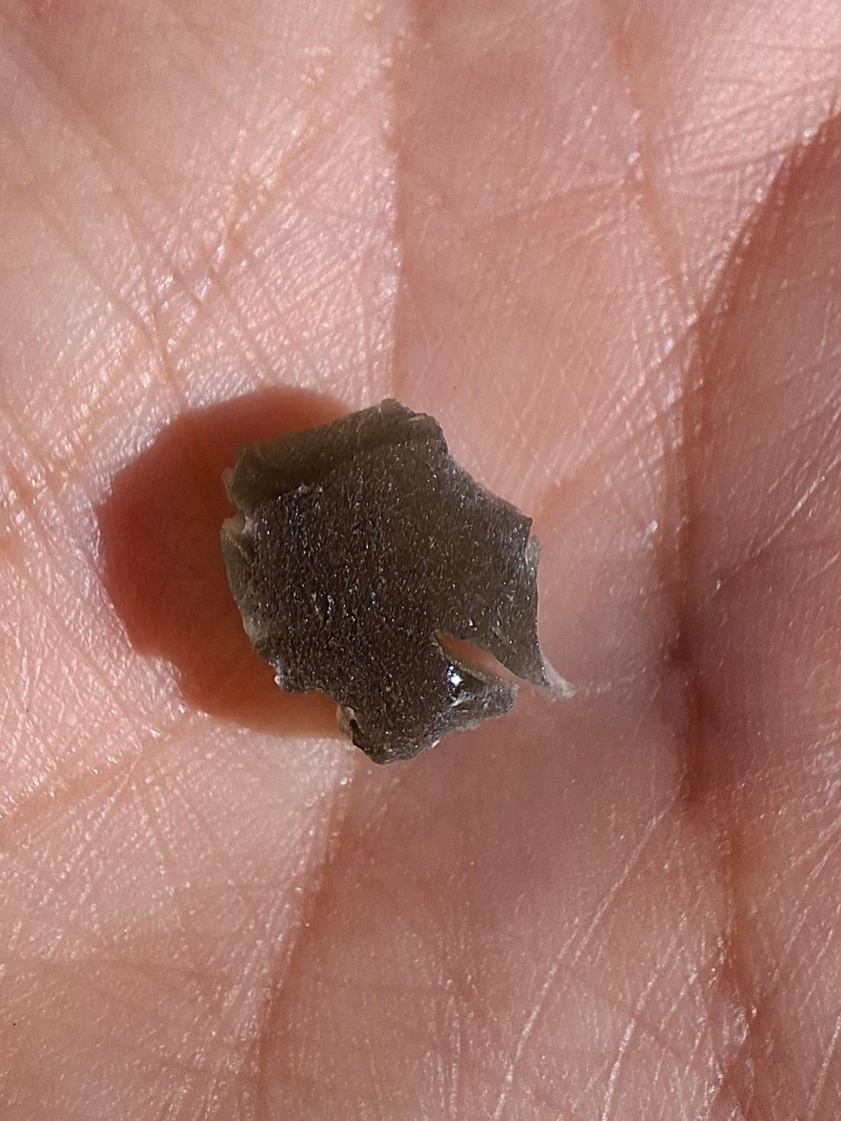 Moldavite Piece, 0.87g, Tektite (Ref: 1453)