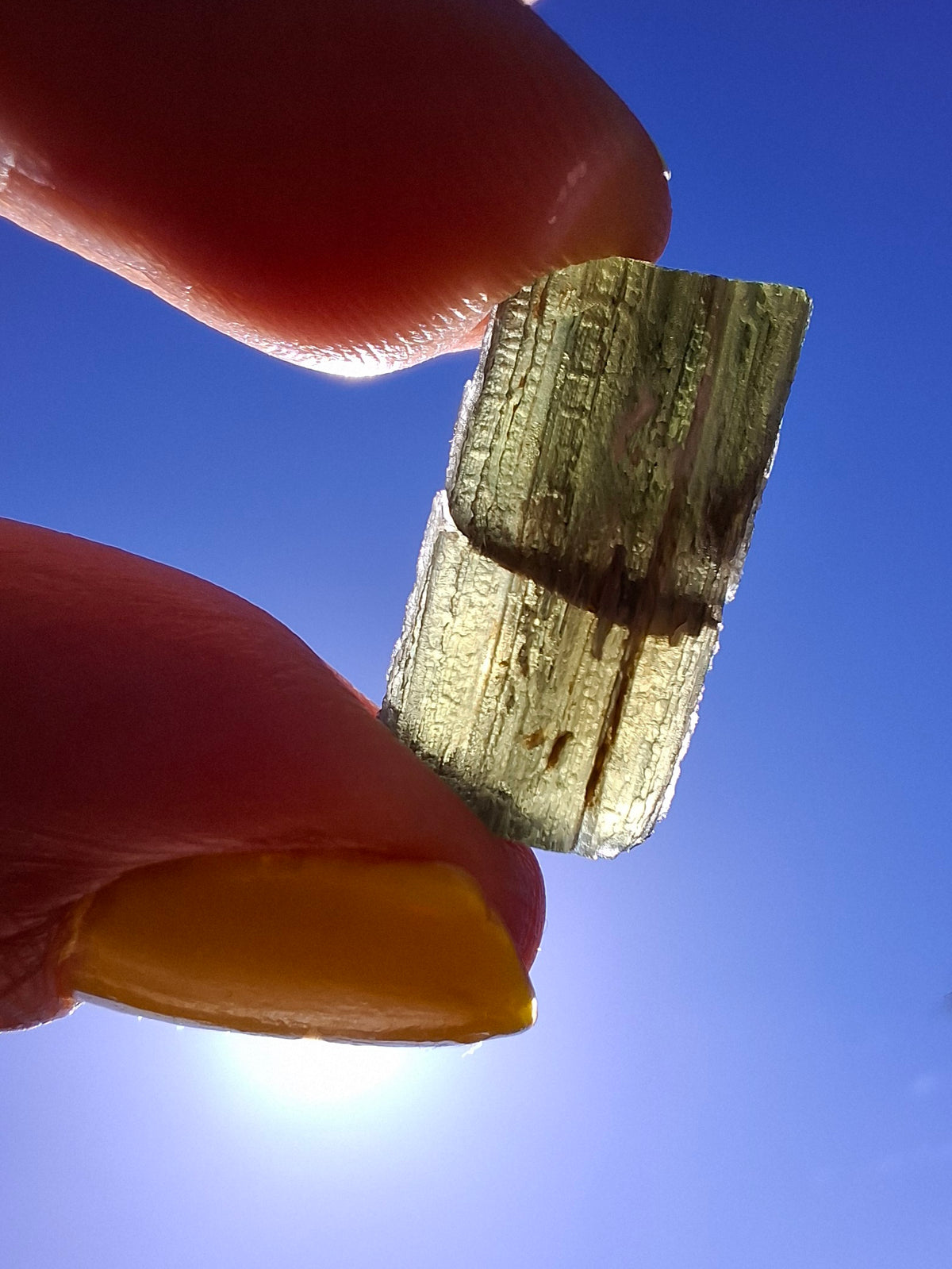 Moldavite Piece, 2.26g, Tektite (Ref: 1509)