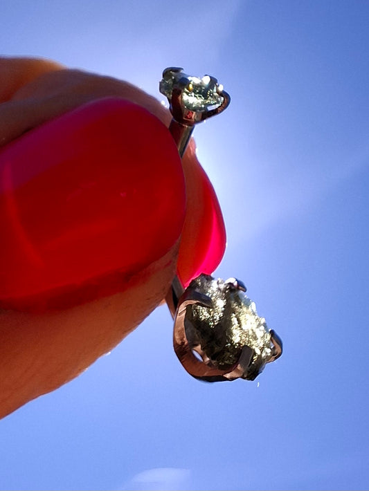 Moldavite (raw) BELLY BAR, 14G, Surgical Steel, Tektite (Ref: BB1)