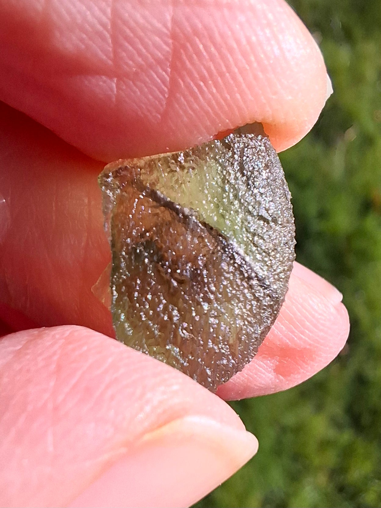 Moldavite Piece, 1.13g, Tektite (Ref: 1335)