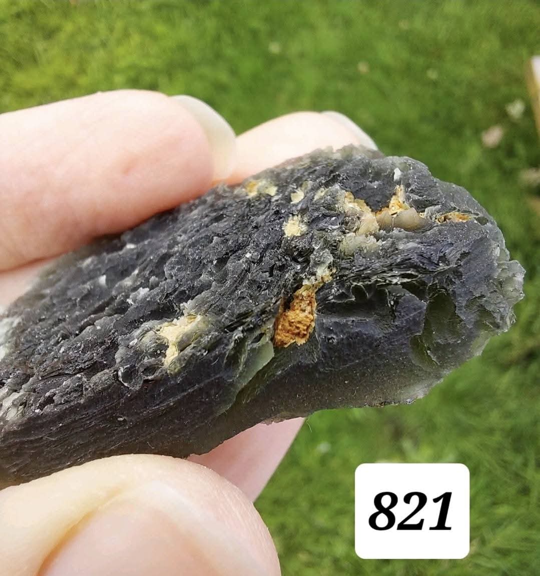 Moldavite Piece, VELVET HURKA, 24.48g, Tektite (Ref: 829)