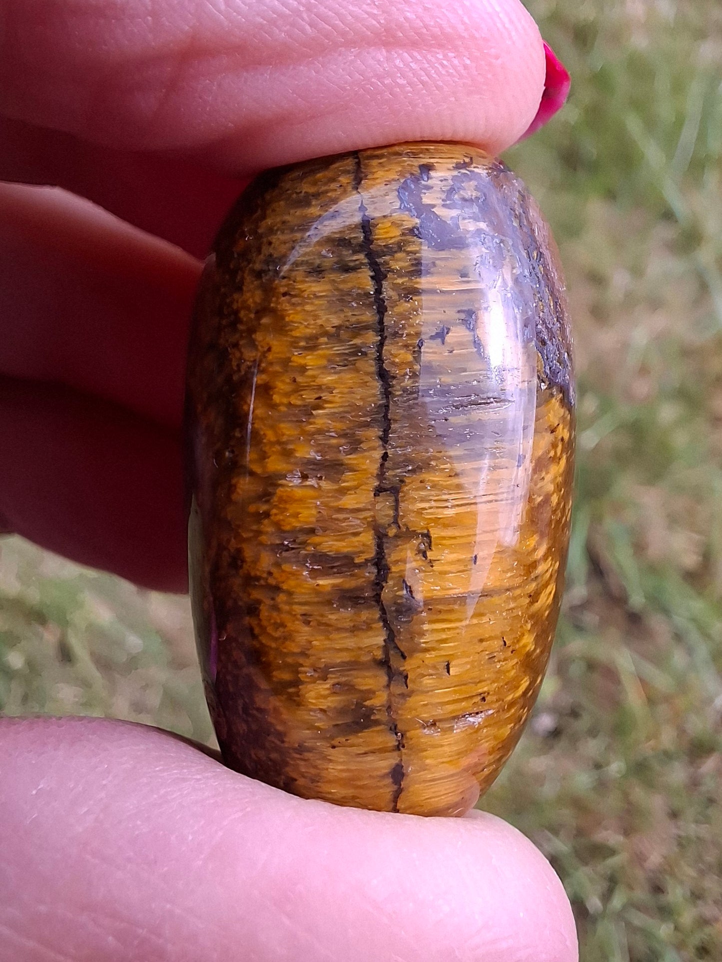 Tigers Eye, Tumble Stone, Crystal (Ref: T129)