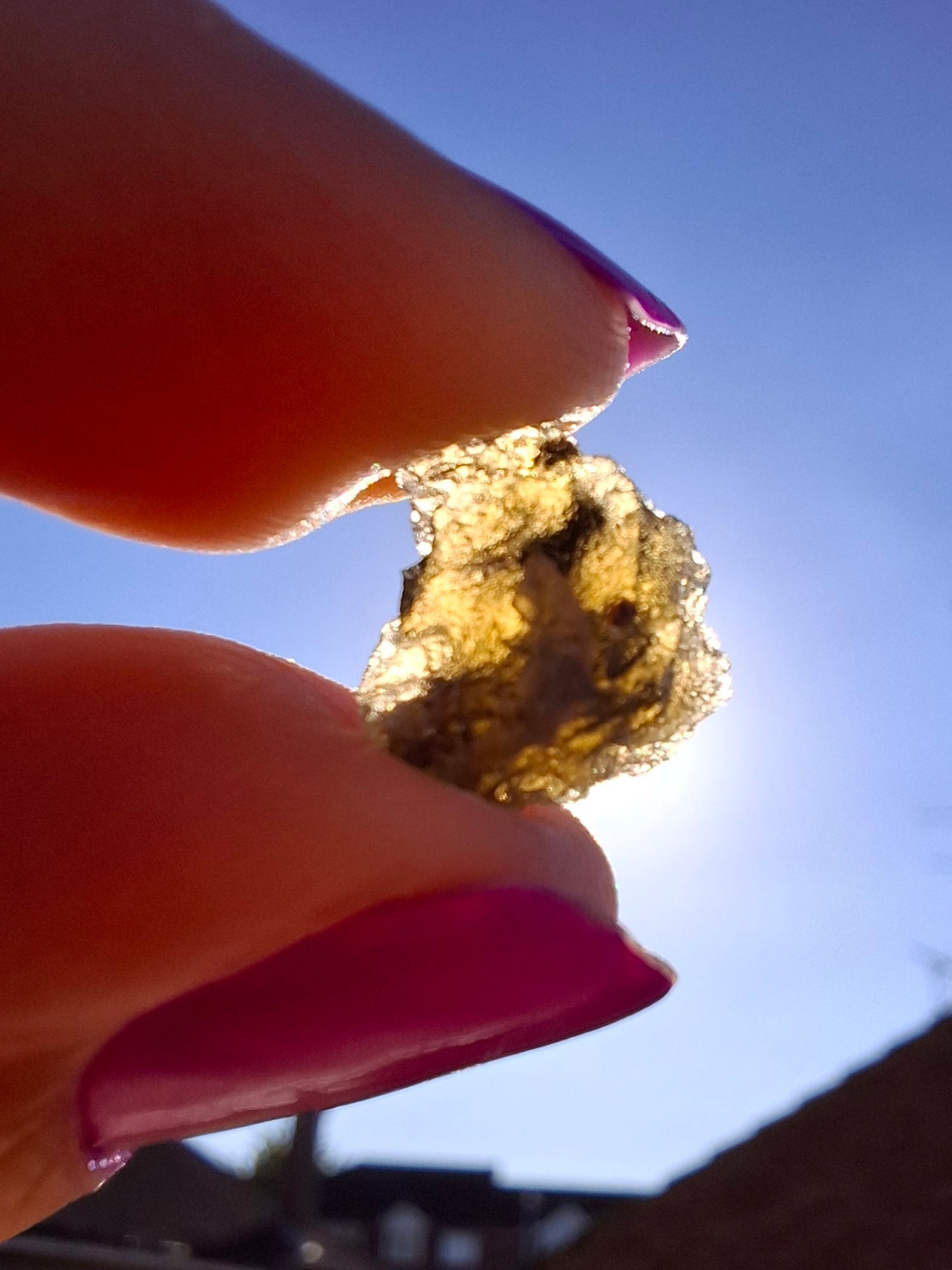Moldavite Piece, 0.65g, Tektite (Ref: 1459)