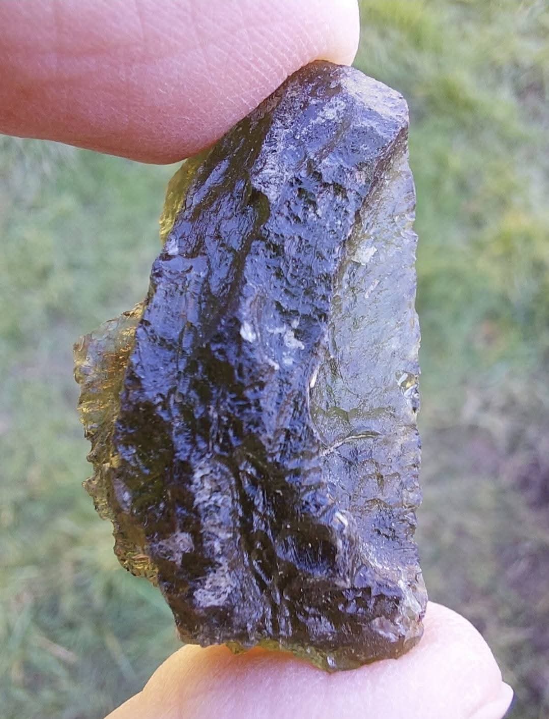 Moldavite Piece, CHLUM, 7.54g, Tektite (Ref: 1048)
