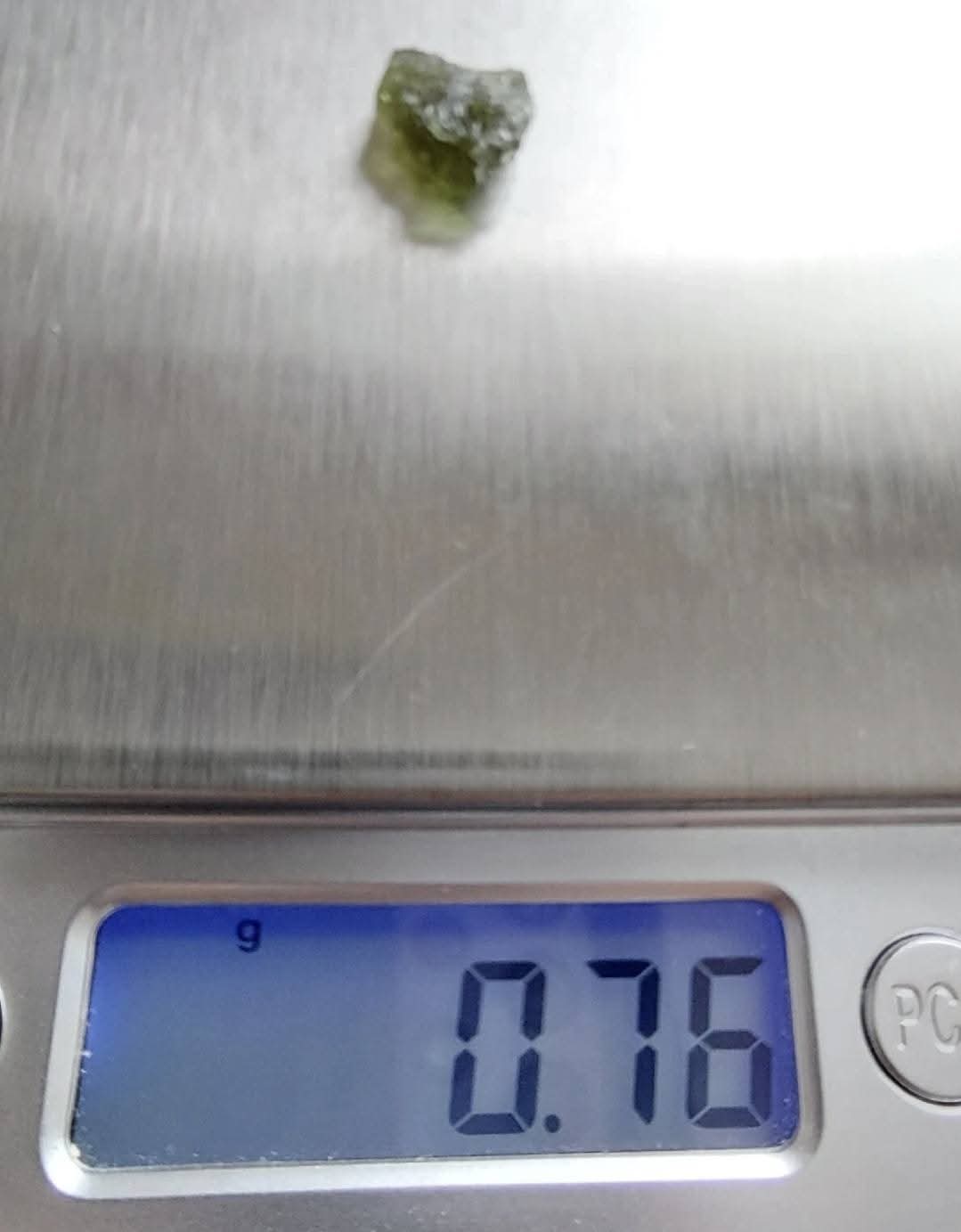 Moldavite Piece, 0.76g, Tektite (Ref: E207)