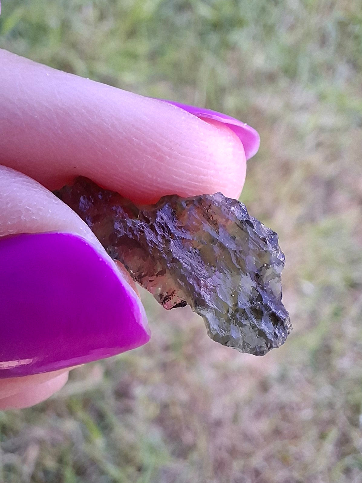 Moldavite Piece, 0.61g, Tektite (Ref: 1457)