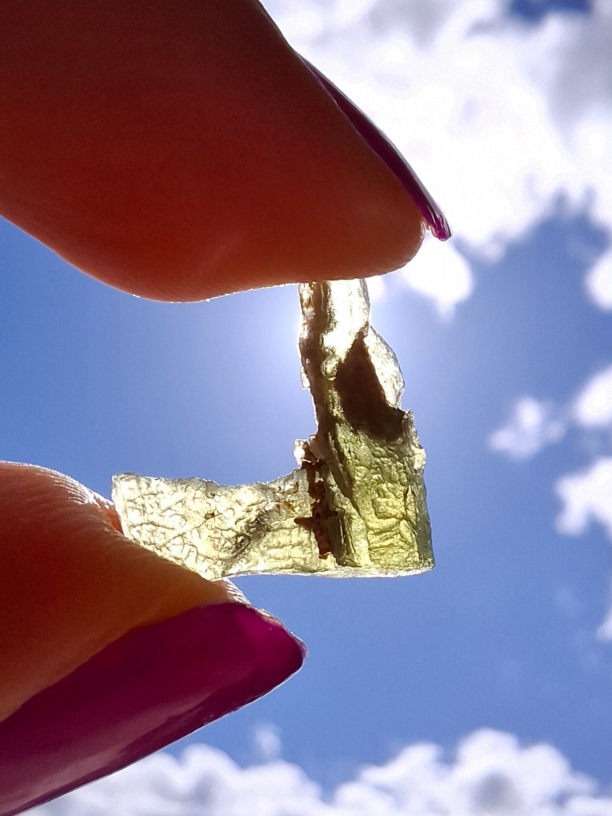 Moldavite Piece, 0.66g, Tektite (Ref: 1436)
