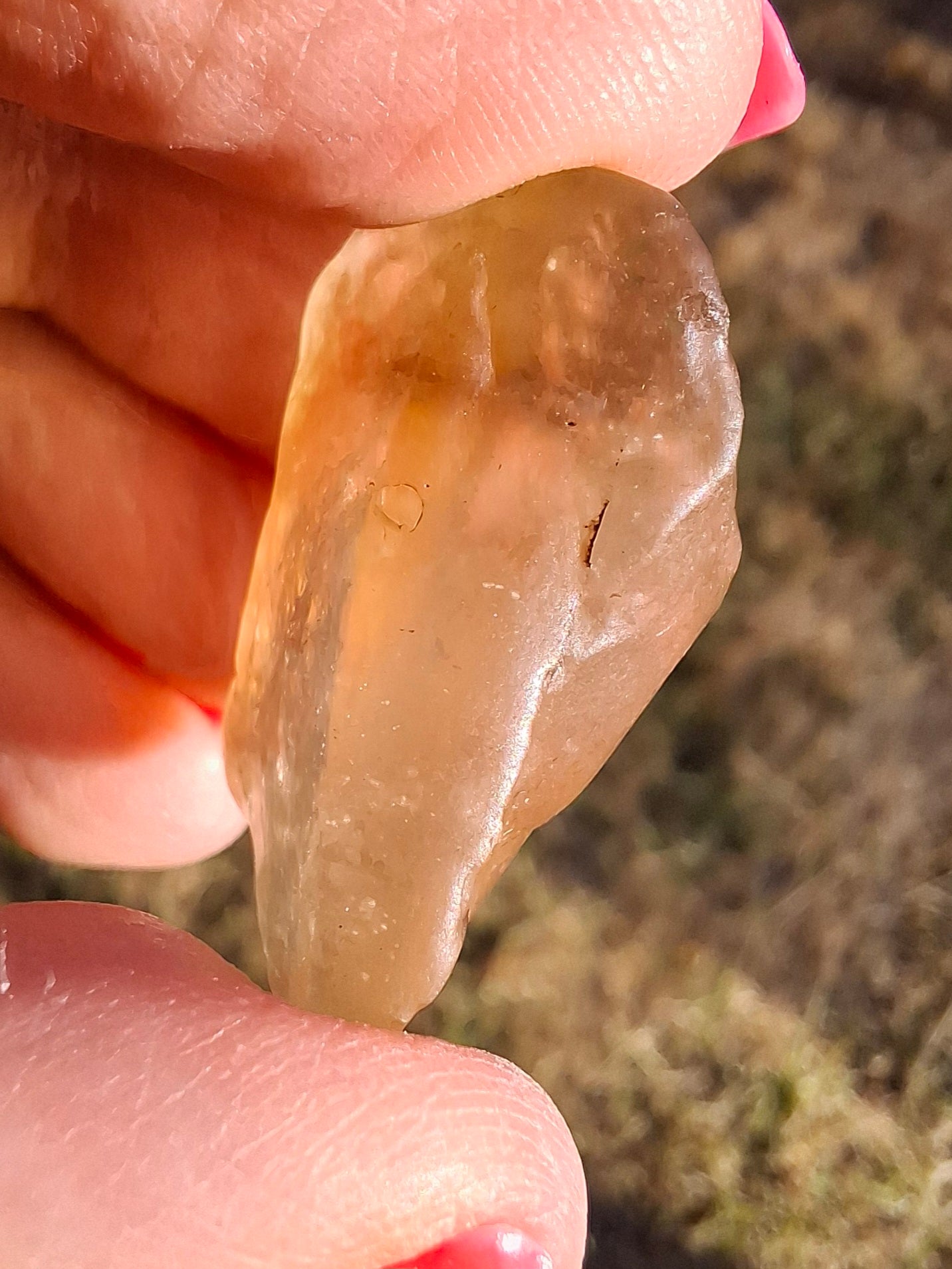 Libyan Desert Glass (darker) Piece, 7.73g, Tektite (Ref: L1374)