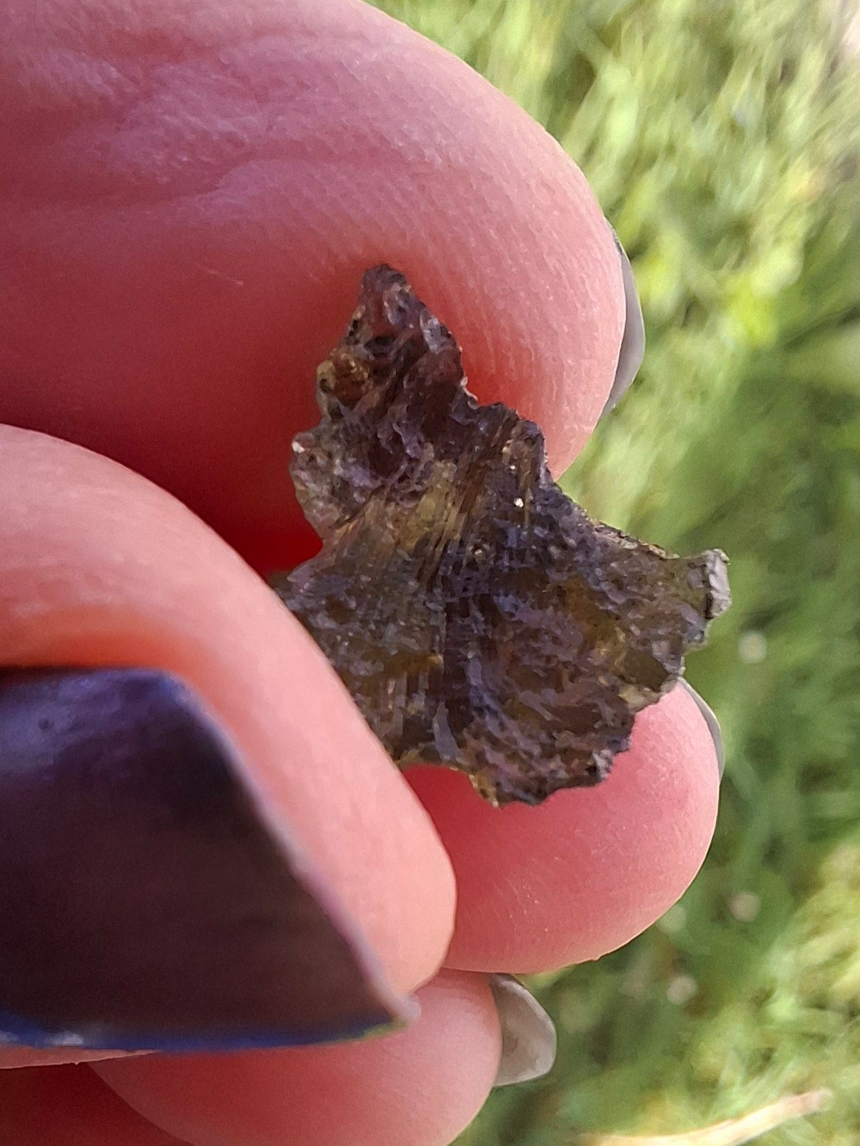 Moldavite Piece, 0.72g, Tektite (Ref: 1379)