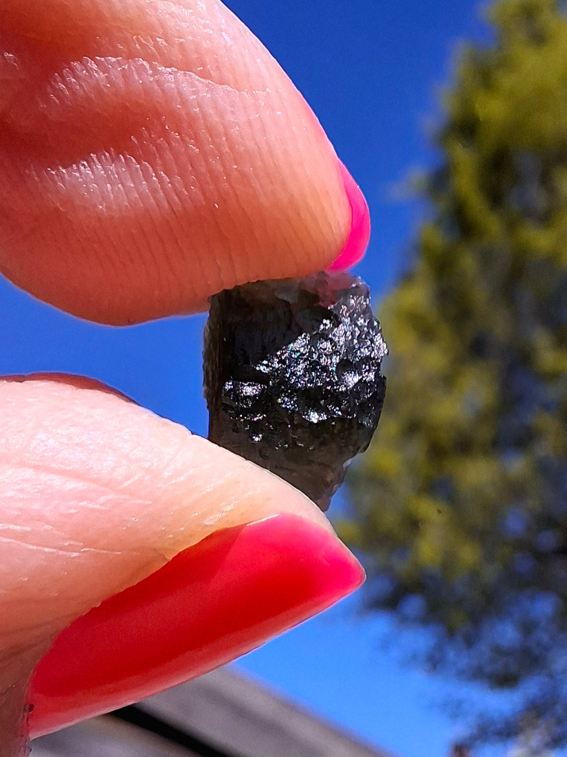 Moldavite Piece, 0.60g, Tektite (Ref: 1408)