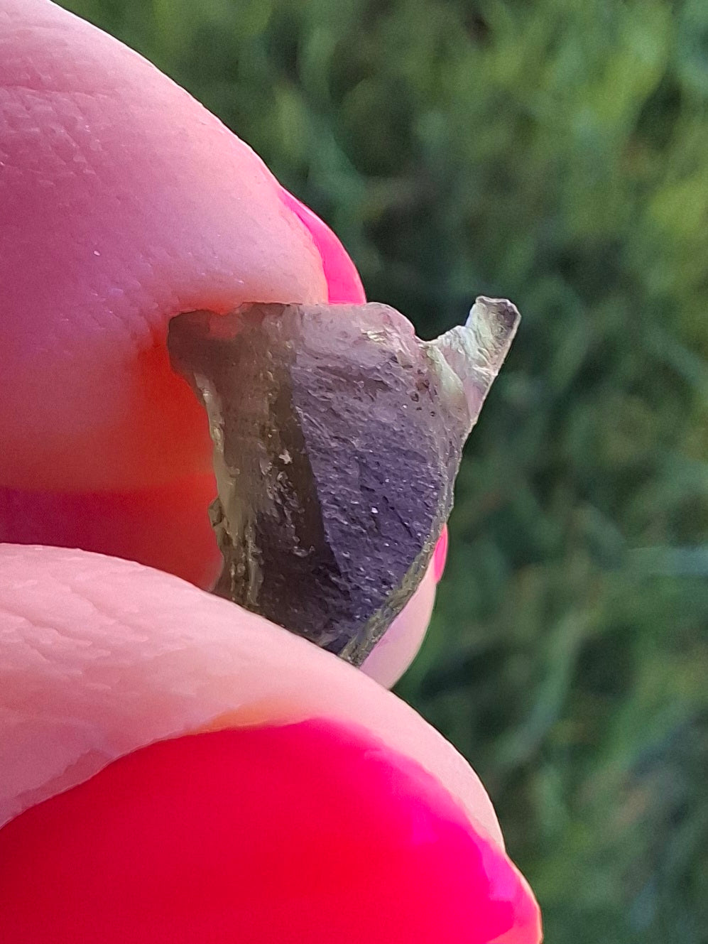 Moldavite Piece, 1.10g, Tektite (Ref: E230)