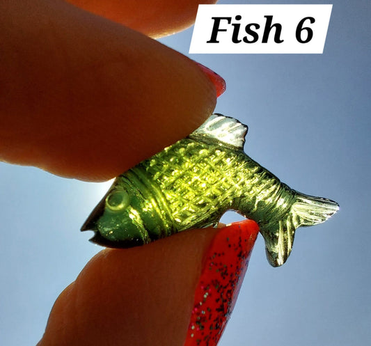 Moldavite FISH carving, 1.62g, Tektite (Ref: Fish6)