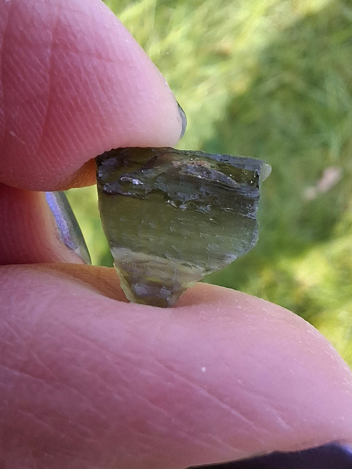 Moldavite Piece, 0.85g, Tektite (Ref: 1396)