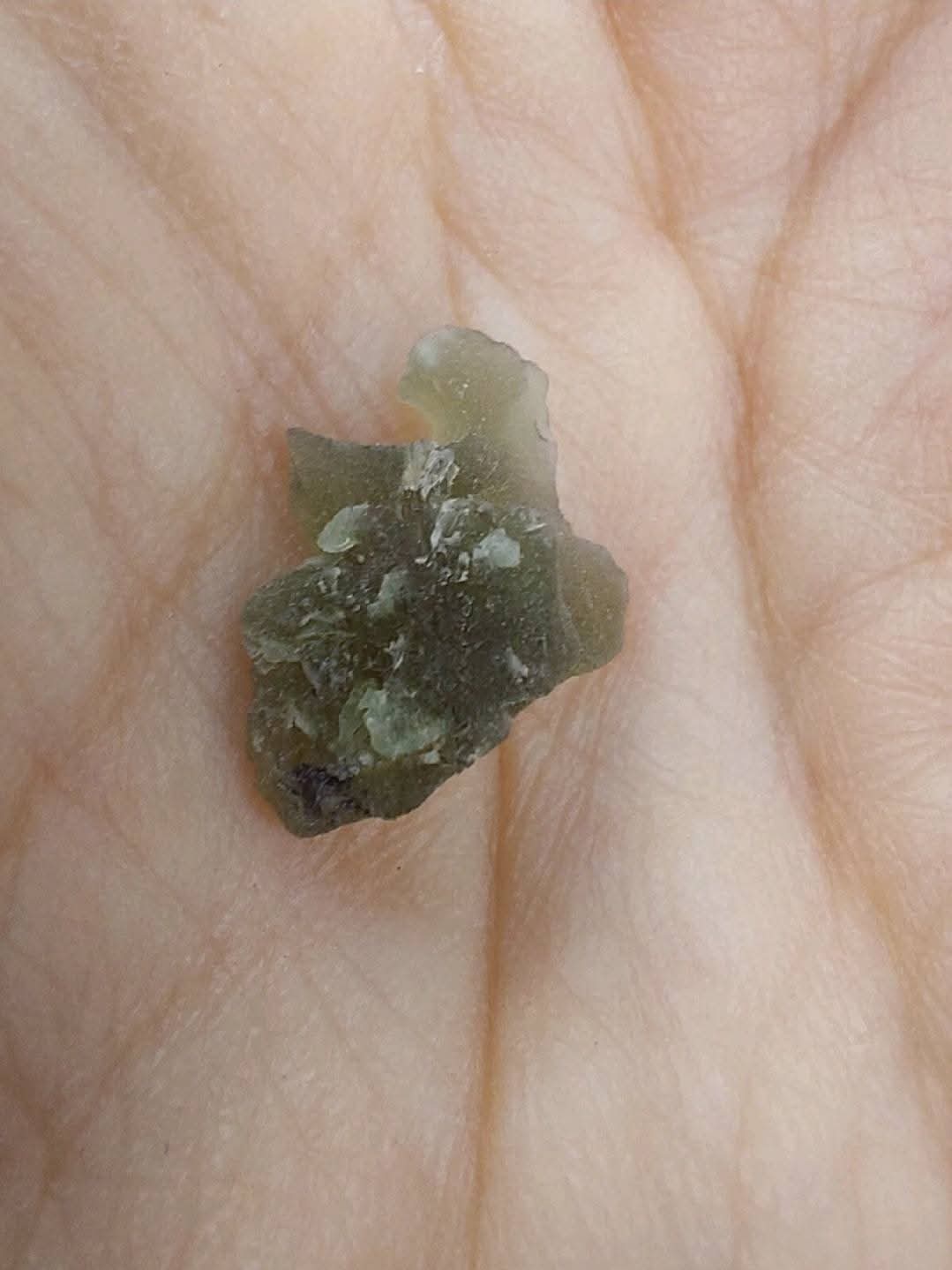 Moldavite Piece, 0.69g, Tektite (Ref: E60)