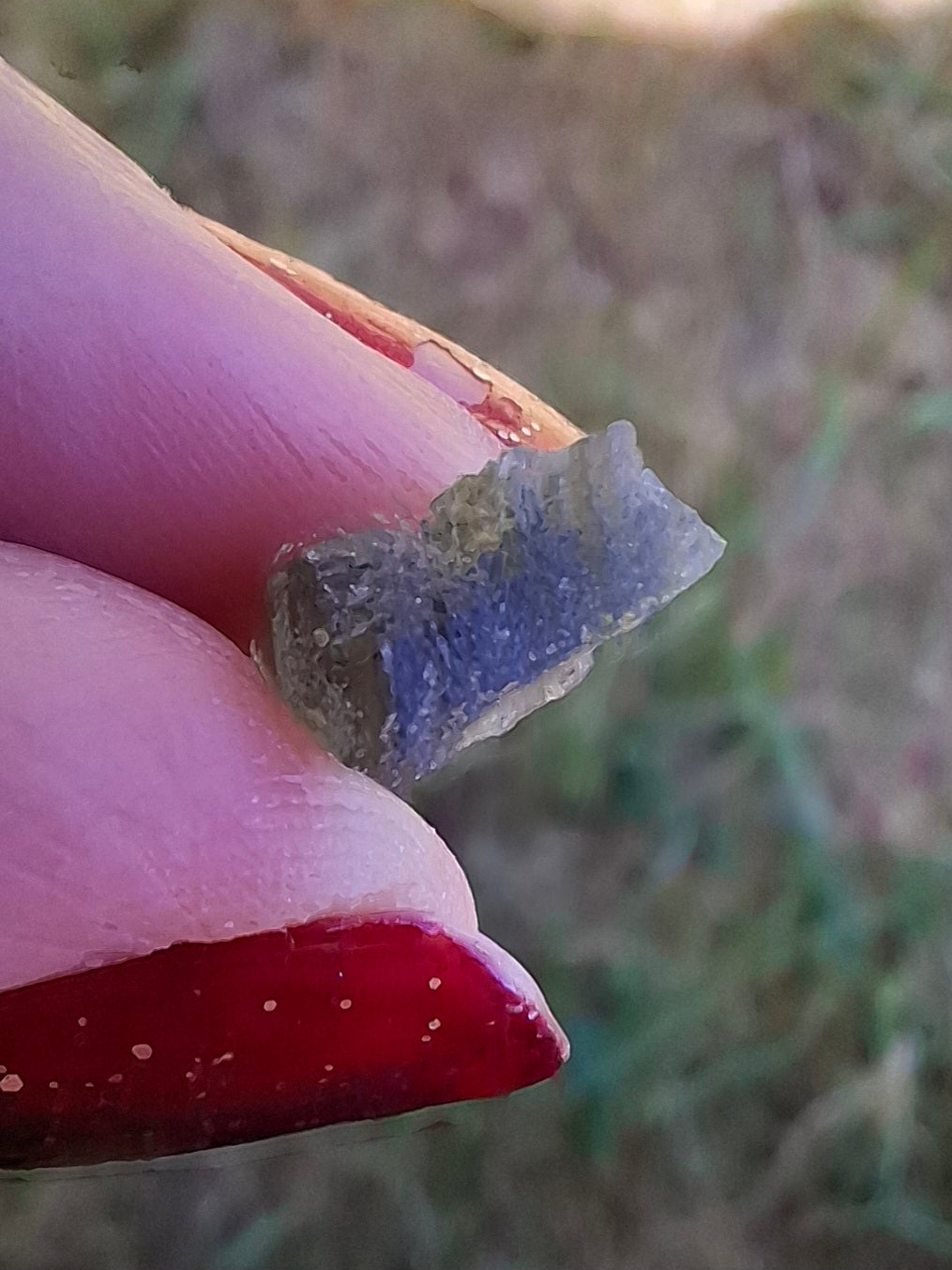 Moldavite Piece, 0.68g, Tektite (Ref: 1471)