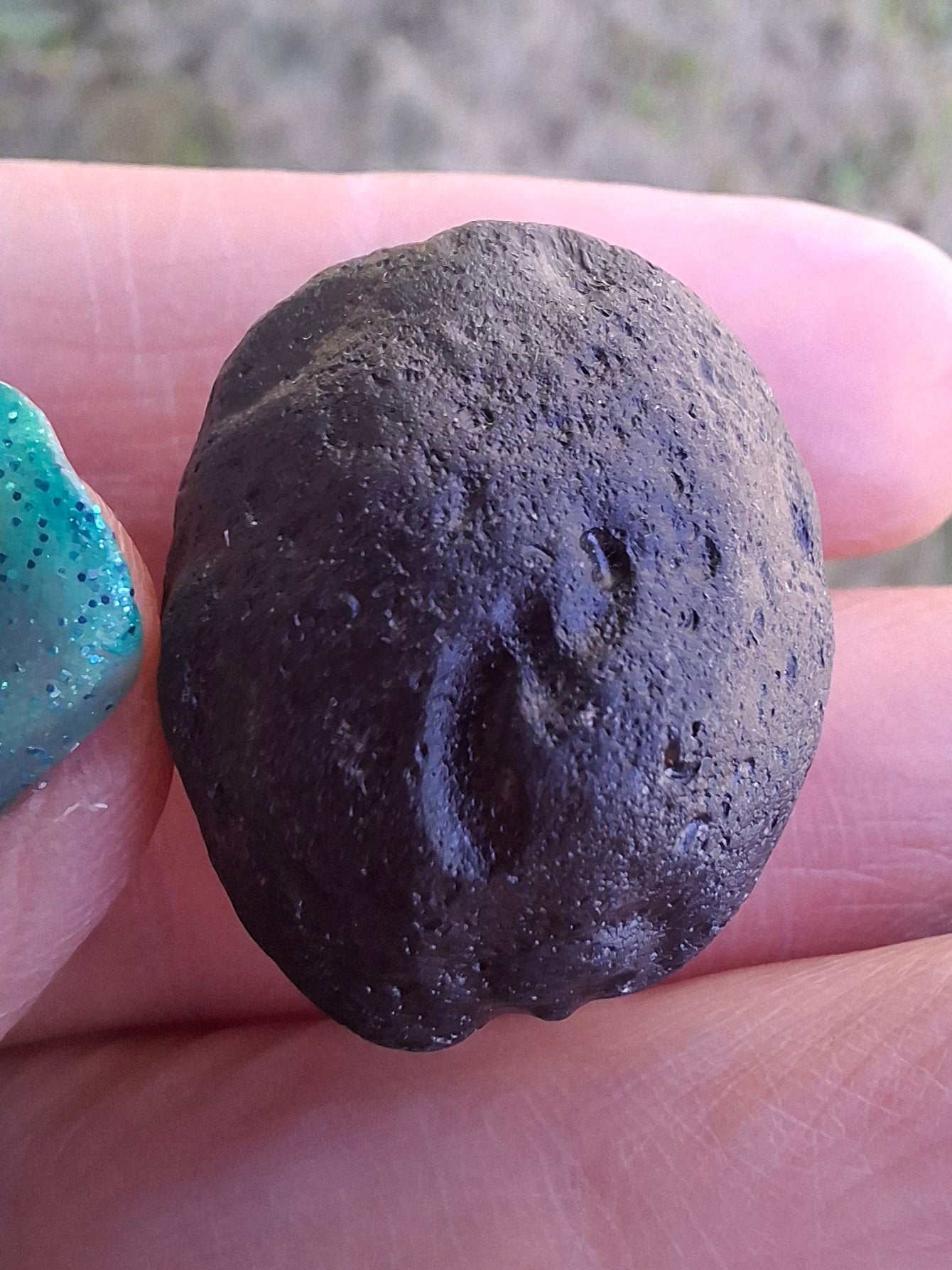 Philippinite (Rizalite), 11.31g, Tektite