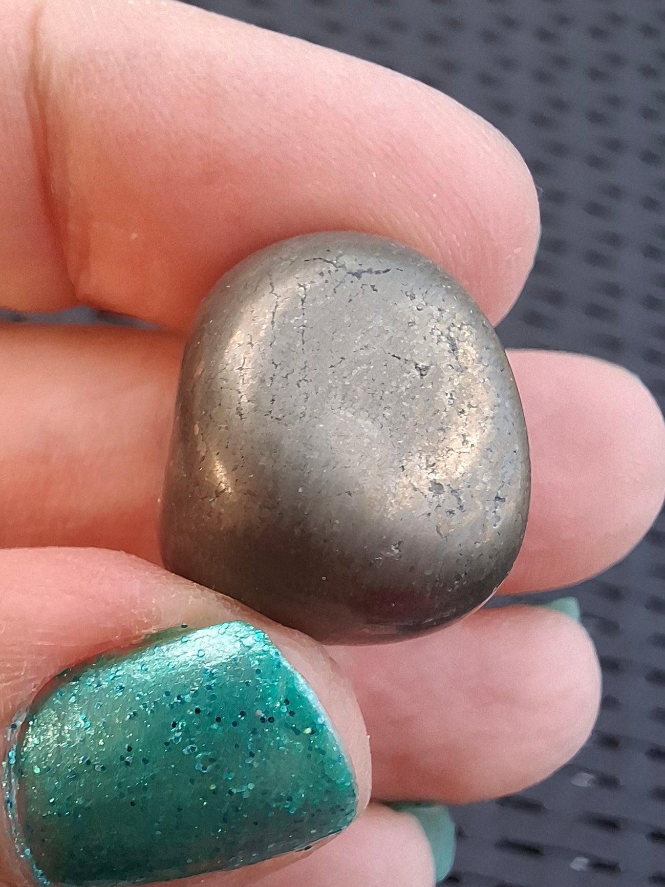 Apache Gold Tumble Stone, Crystal (Ref: T231)