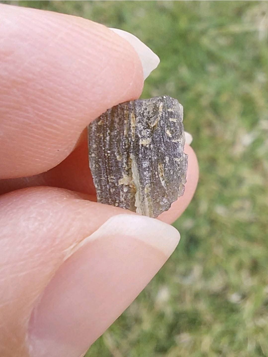 Moldavite Piece, 0.58g, Tektite (Ref: E161)