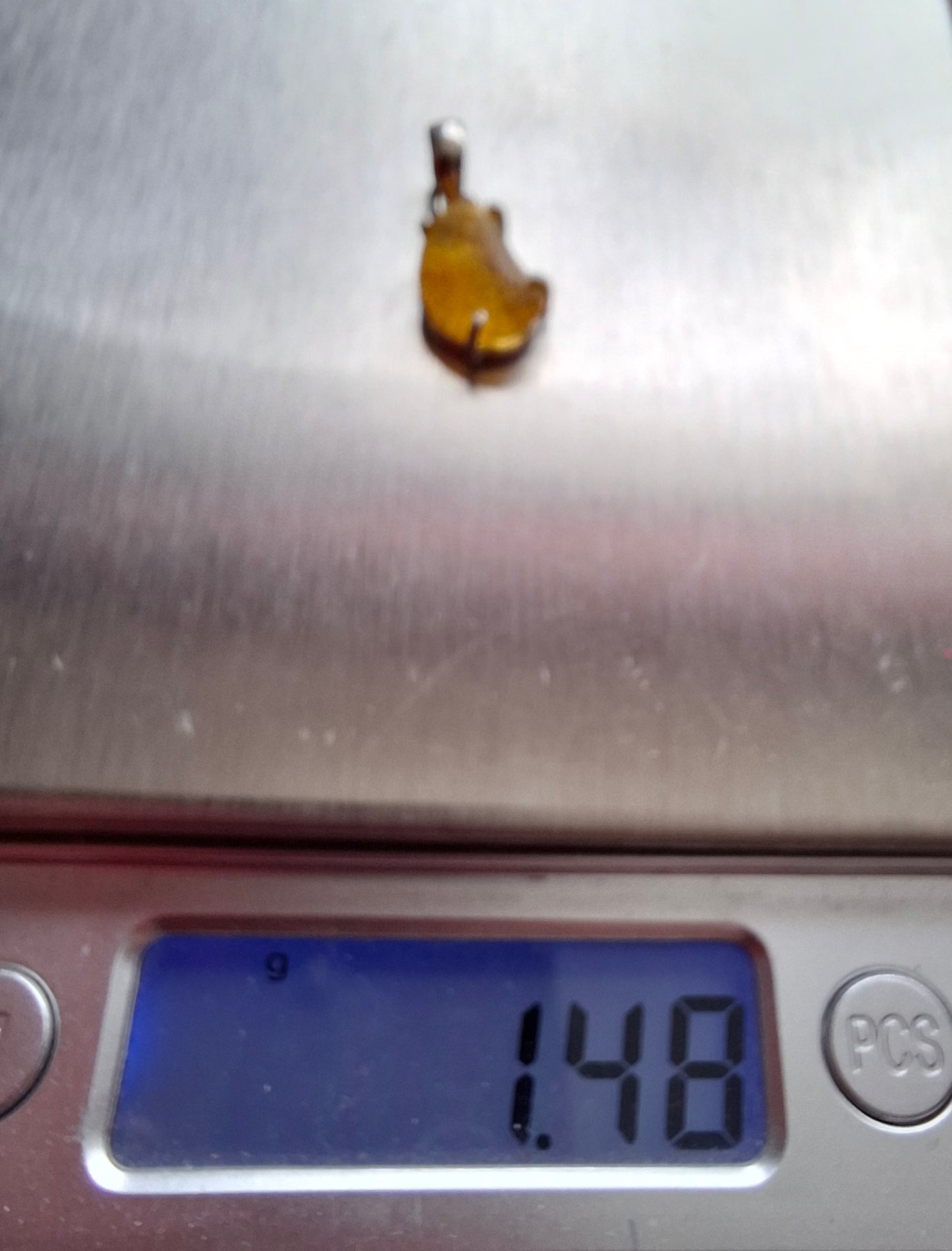 Baltic Amber Pendant, 925 Silver, Fossil (Ref: AP22)