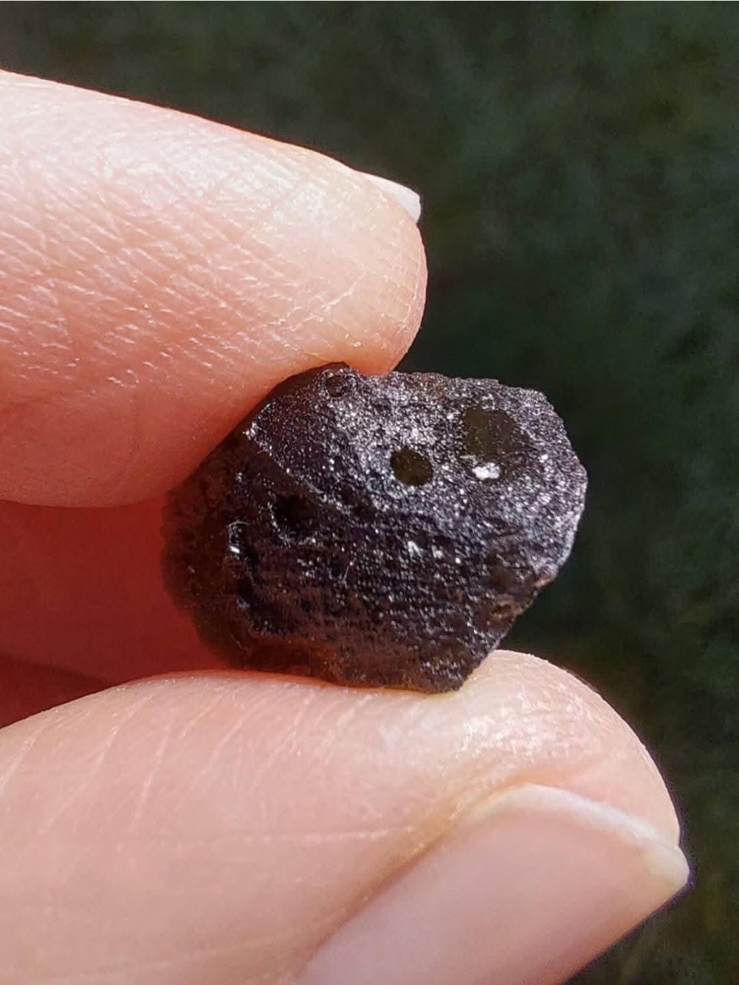 Moldavite Piece, 1.94g, Tektite (Ref: 914)
