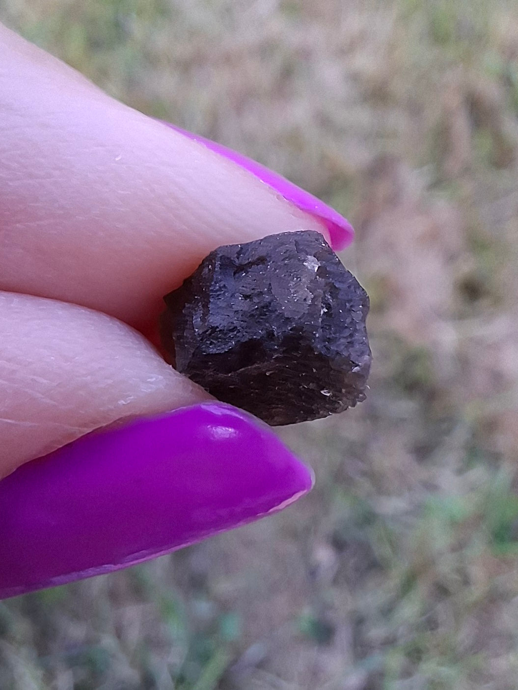 Moldavite Piece, 0.72g, Tektite (Ref: 1443)