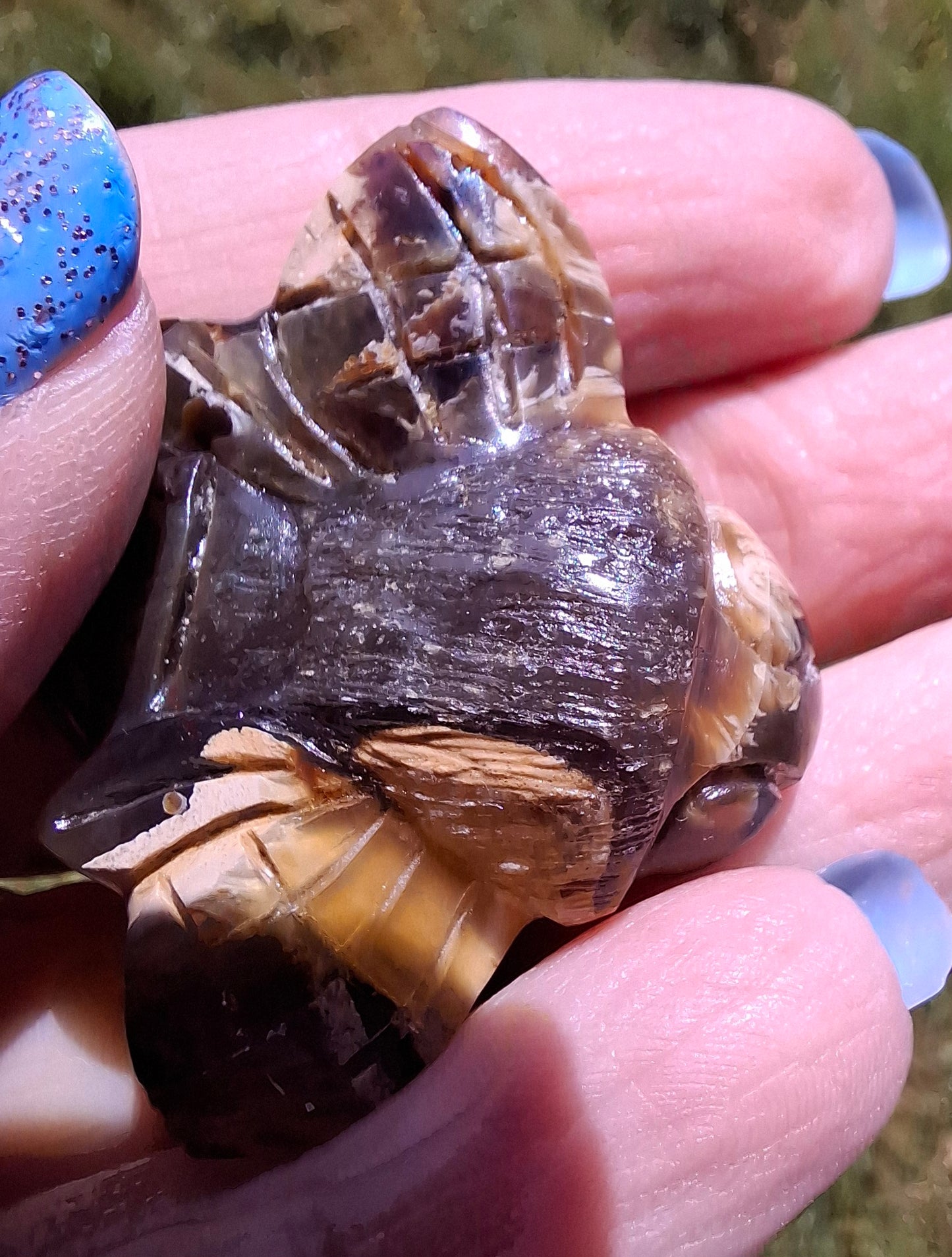 Red Amber Honey Bee Carving, 6.93g, Fossil (Ref: Bee33)