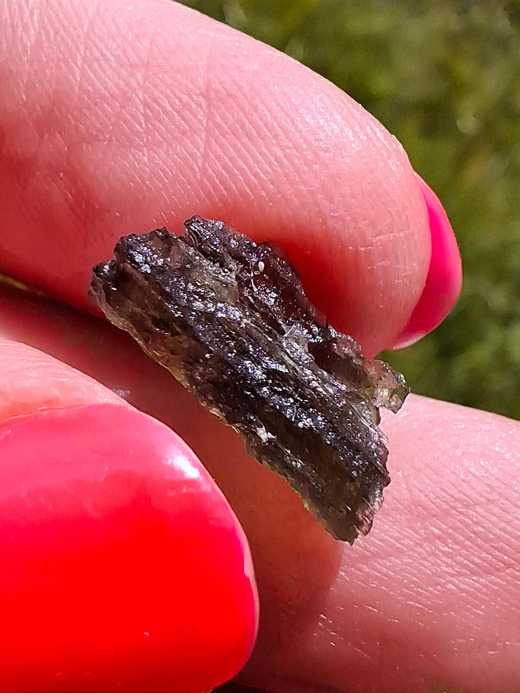 Moldavite Piece, 0.65g, Tektite (Ref: 1410)