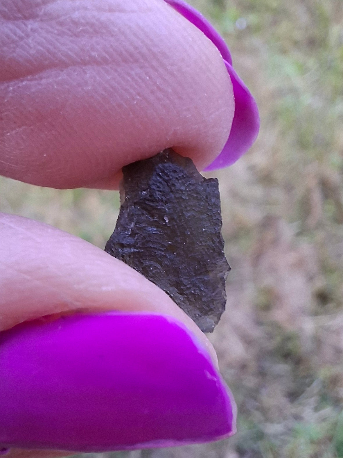 Moldavite Piece, 0.72g, Tektite (Ref: 1443)