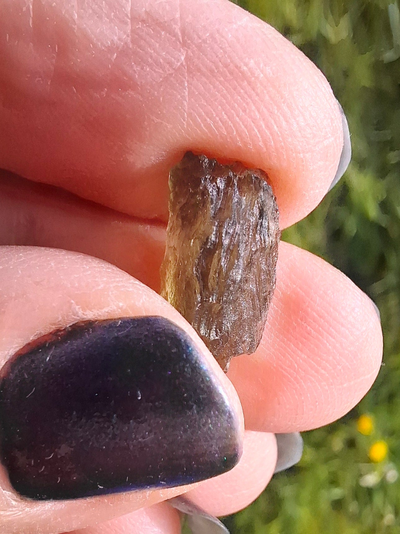 Moldavite Piece, 0.69g, Tektite (Ref: 1384)