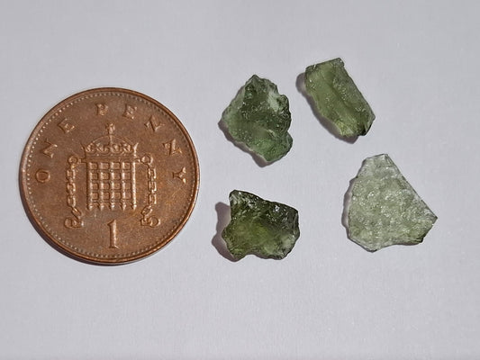 Moldavite chip Bundle, 1g, 4 pcs, Tektite (Ref: MB34)