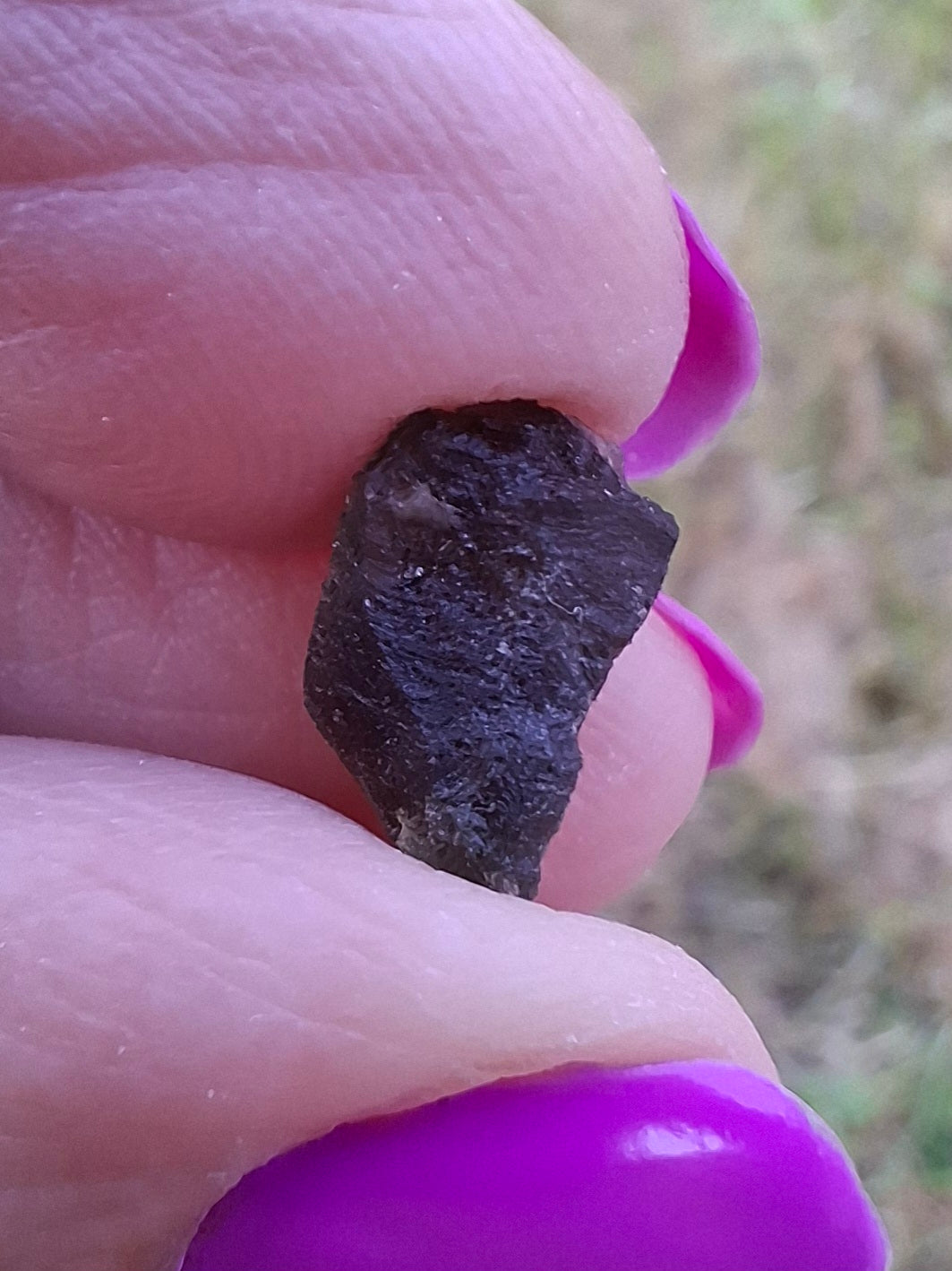Moldavite Piece, 0.72g, Tektite (Ref: 1443)
