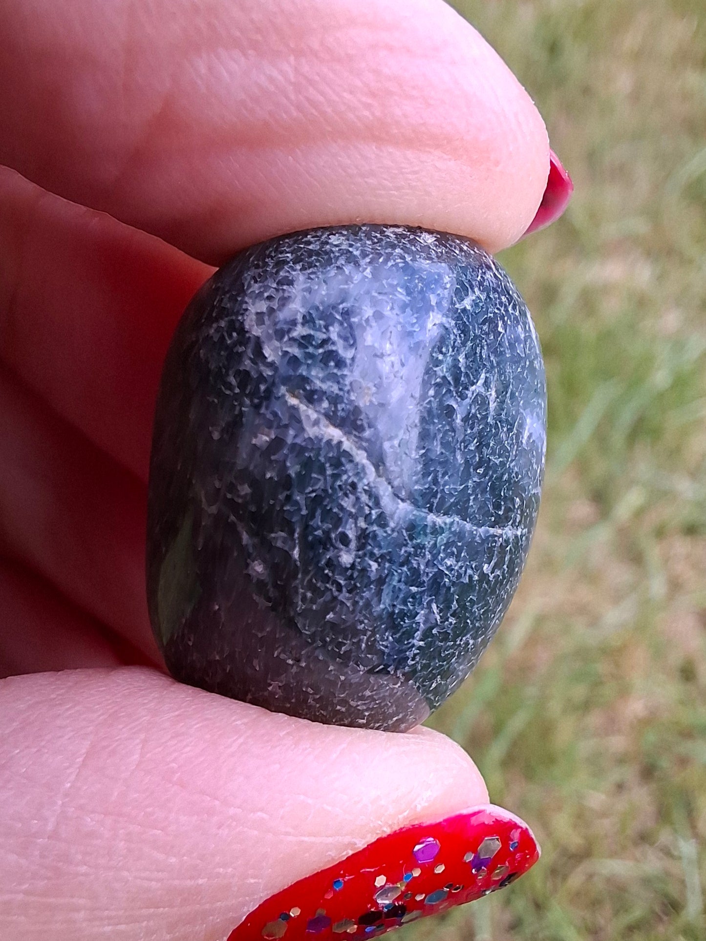 Green Moss Agate, Tumble Stone, Crystal (Ref: T171)